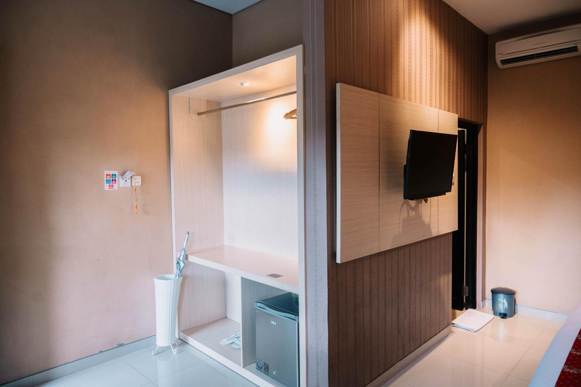 New Surya Hotel Баньюванги Экстерьер фото